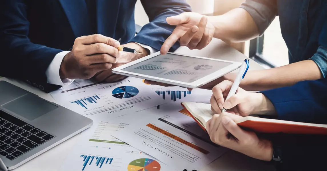 战略咨询与风险管理